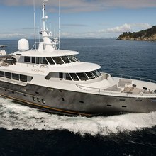 Black Pearl Yacht 