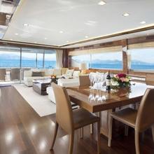 Mira Yacht 