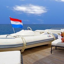 Vintage Yacht 