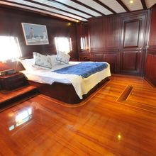 Smile Yacht 