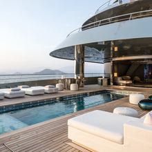 Savannah Yacht 