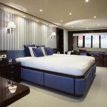 Princess 95 Yacht 