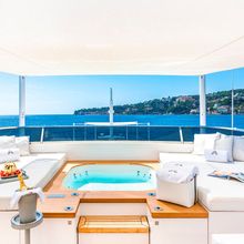 V Yacht 