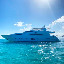 YCM 105 Yacht 