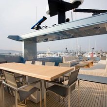 Queen Blue Yacht Deck Dining