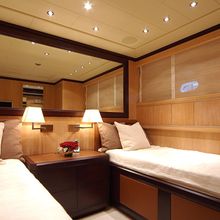 King II Yacht 