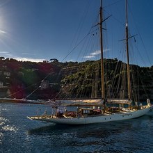 Invader Yacht 