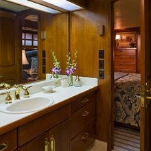 Serenity Yacht 