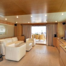 Mastiff Yacht 