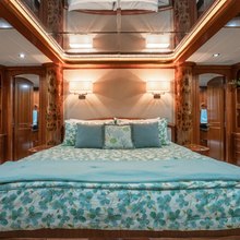Bad Daddy Yacht 
