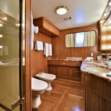 Number Nine Yacht VIP Bathroom