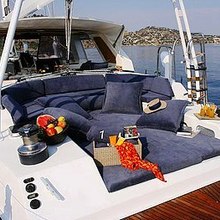 Demoiselles Yacht 