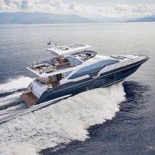 Solstice Yacht 