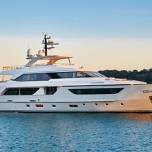Nadhira Yacht 
