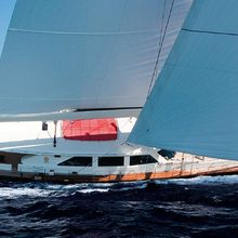 Heritage Of London Yacht Side View