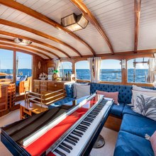 Weatherbird Yacht 