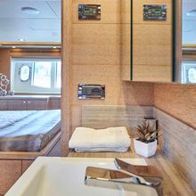 Acceptus Yacht 