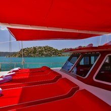 Victoria Yacht 