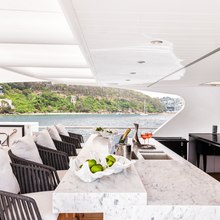 Evolution Yacht 