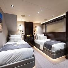Checkmate40 Yacht Twin Cabin