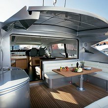 T2 Yacht 