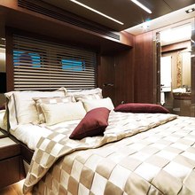 5 Aces Yacht 