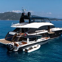 Bella Luna Yacht 