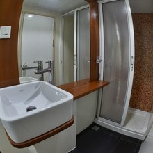 Honors Legacy Yacht 