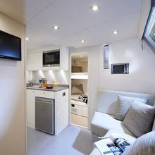 Younan Yacht 