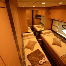 Sakura Yacht 