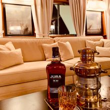 Jura II Yacht 