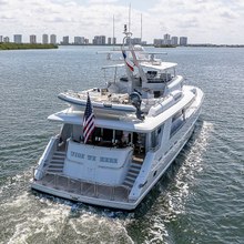 No Buoys Yacht 