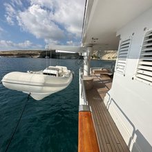 Cheetah Moon Yacht 