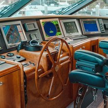 La Lady Yacht 