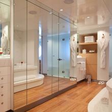 Idol Yacht Master Stateroom - Bath
