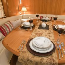 Mustique Yacht 