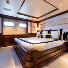 FOS Yacht