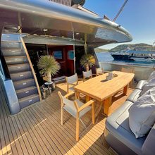Seven Yacht 