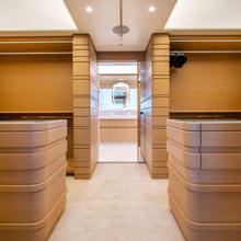 The Jewel Yacht 