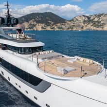 Navis Yacht 