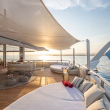 Meridian A Yacht 