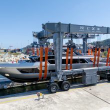 Fast Naan Yacht 