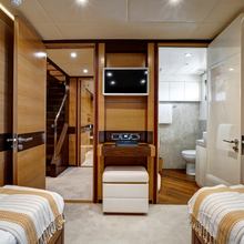 Silent World Yacht 