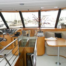 Zia Yacht 
