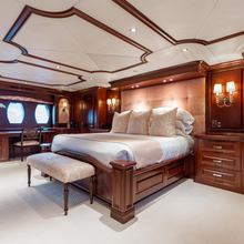 Sonician Yacht 