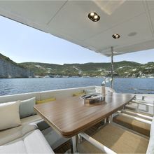 Solstice Yacht 