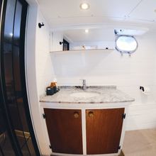 Escape Yacht 