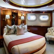 Blue Moon Yacht 