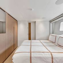 Pearl Yacht 