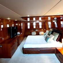 Zenith Yacht Master Stateroom - Side